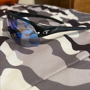 Tifosi Optics Black and Blue Sunglasses